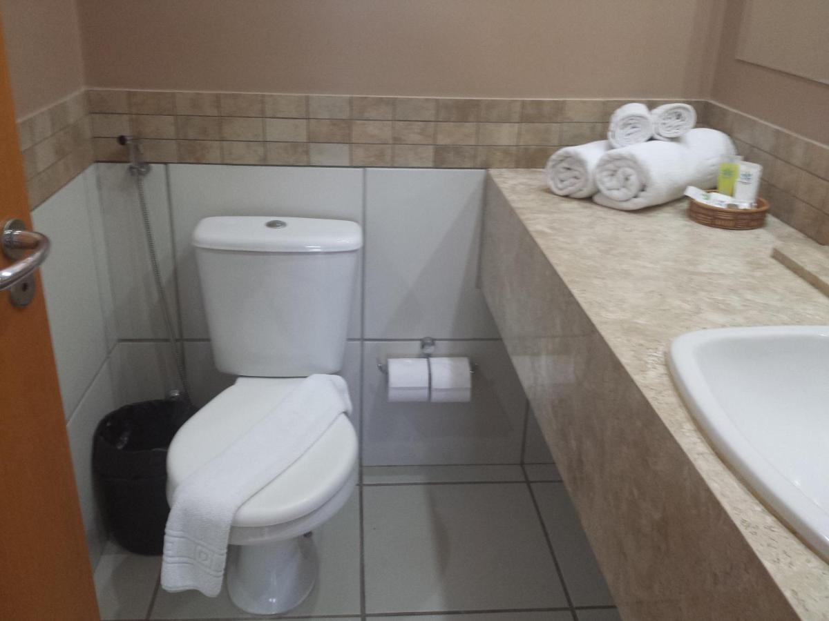 Flat Le Jardin Suites Caldas Novas Esterno foto